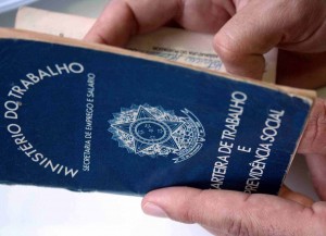 Correios lança Programa de Demissão Voluntária (PDV)  2013-2014