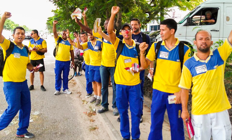 image_sintect_rj_tribobo_alcantara_passeata_funcionarios_correios_08_02_2017