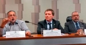 FINDECT se manifesta contra demissões e o fechamento de agências, em audiência no Senado